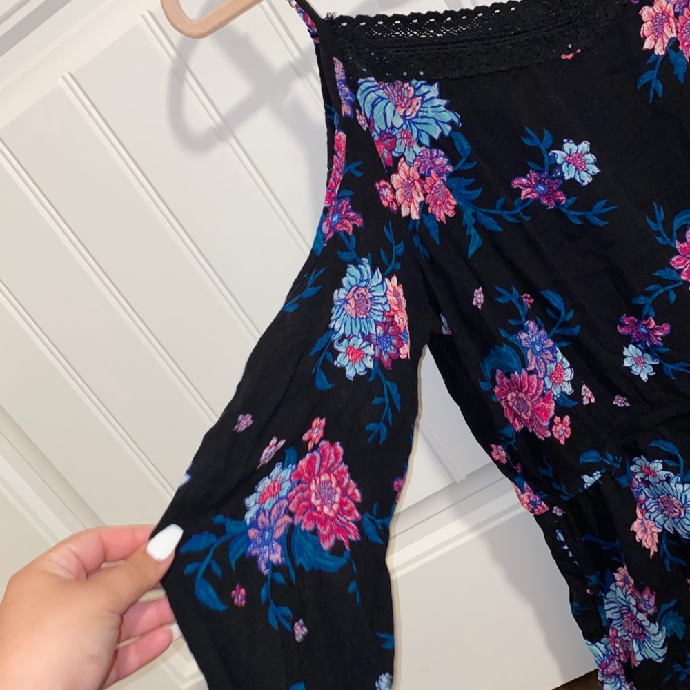 Romper - Picture 3 of 4